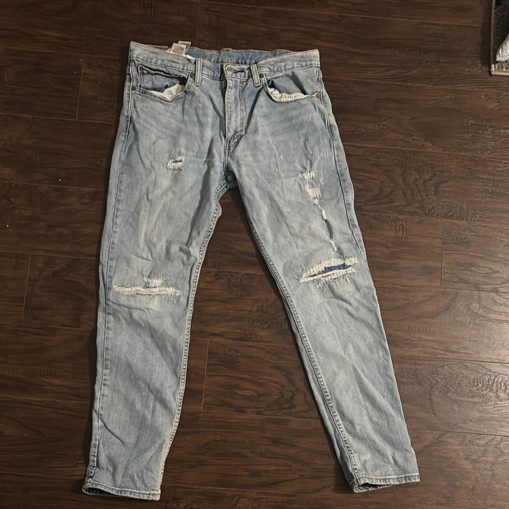 Light Blue Distressed Levi Men's Jeans